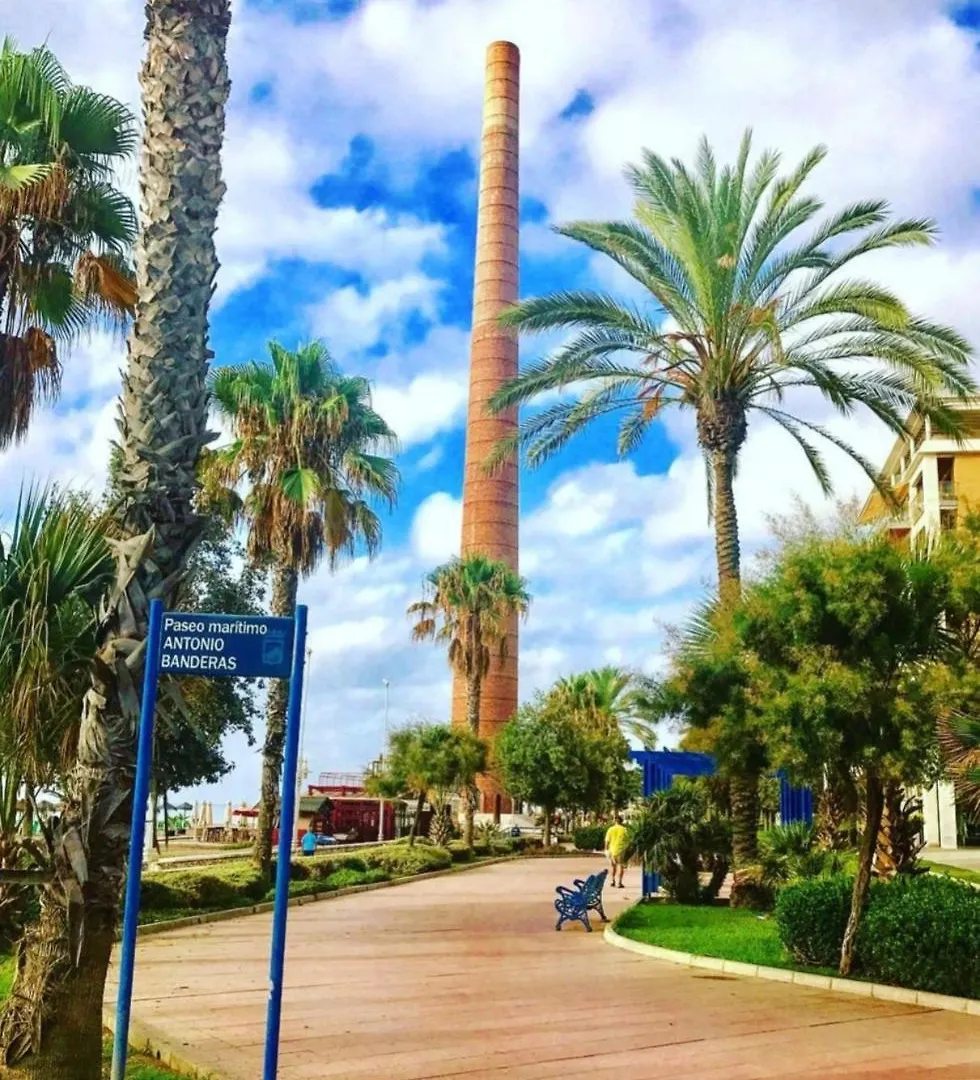 Homestay Habitacion Independiente Cerca Del Mar Malaga Spain