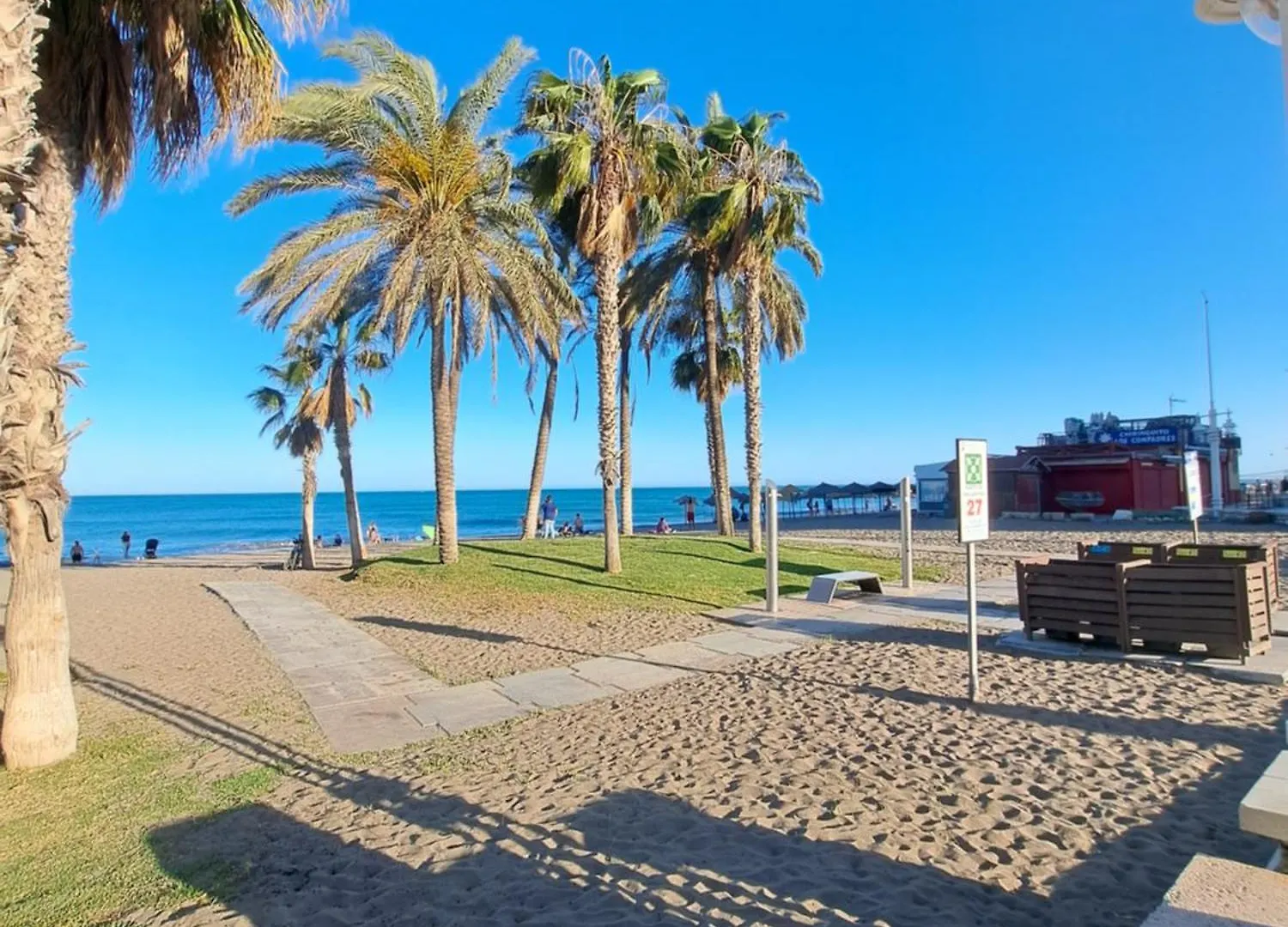 Habitacion Independiente Cerca Del Mar Μάλαγα Δωμάτια σε οικογενειακή κατοικία