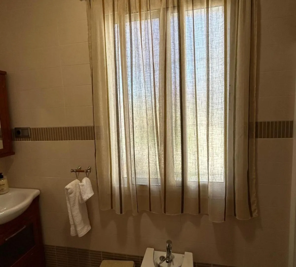 Homestay Habitacion Independiente Cerca Del Mar Malaga